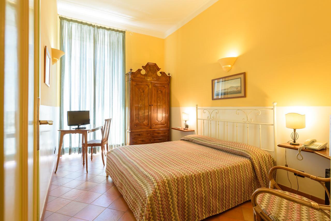 נאפולי Hotel Mergellina מראה חיצוני תמונה