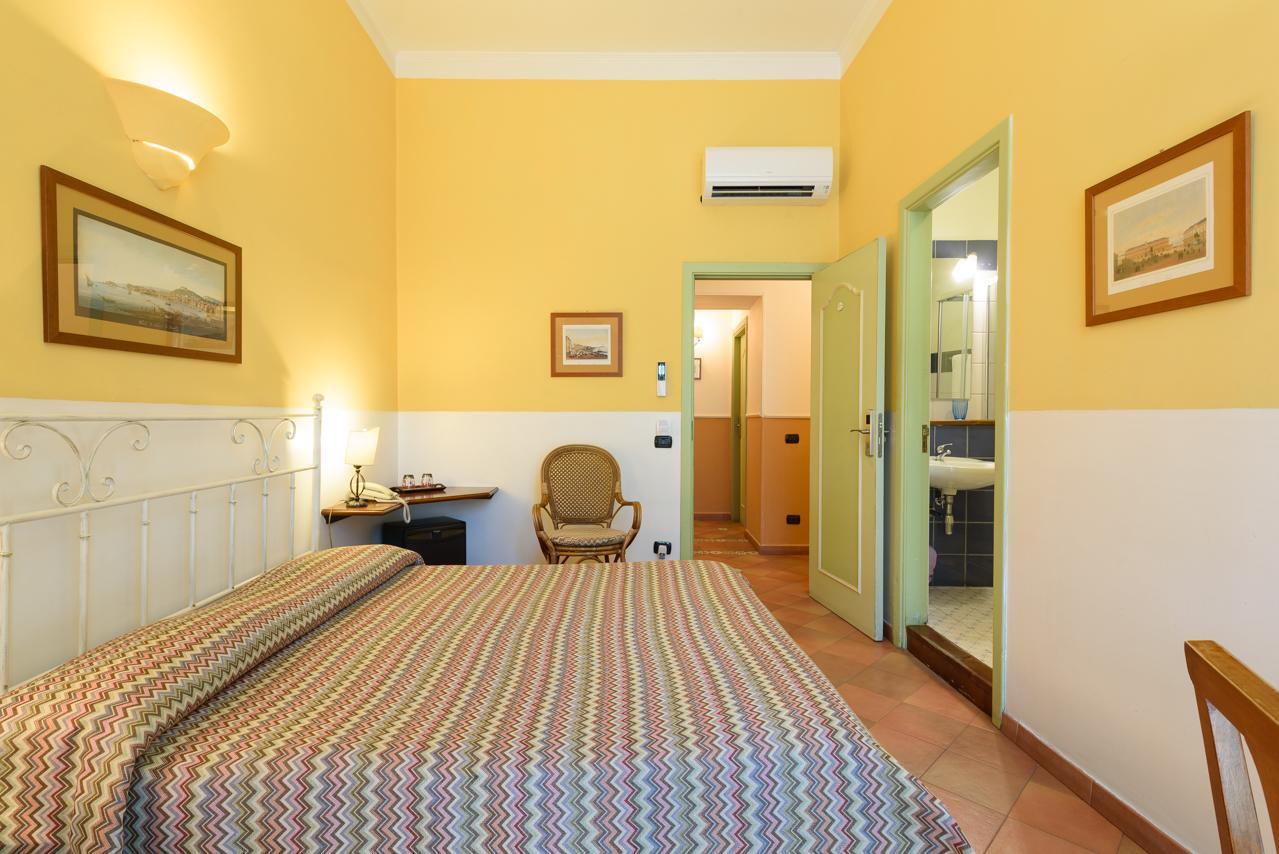 נאפולי Hotel Mergellina מראה חיצוני תמונה